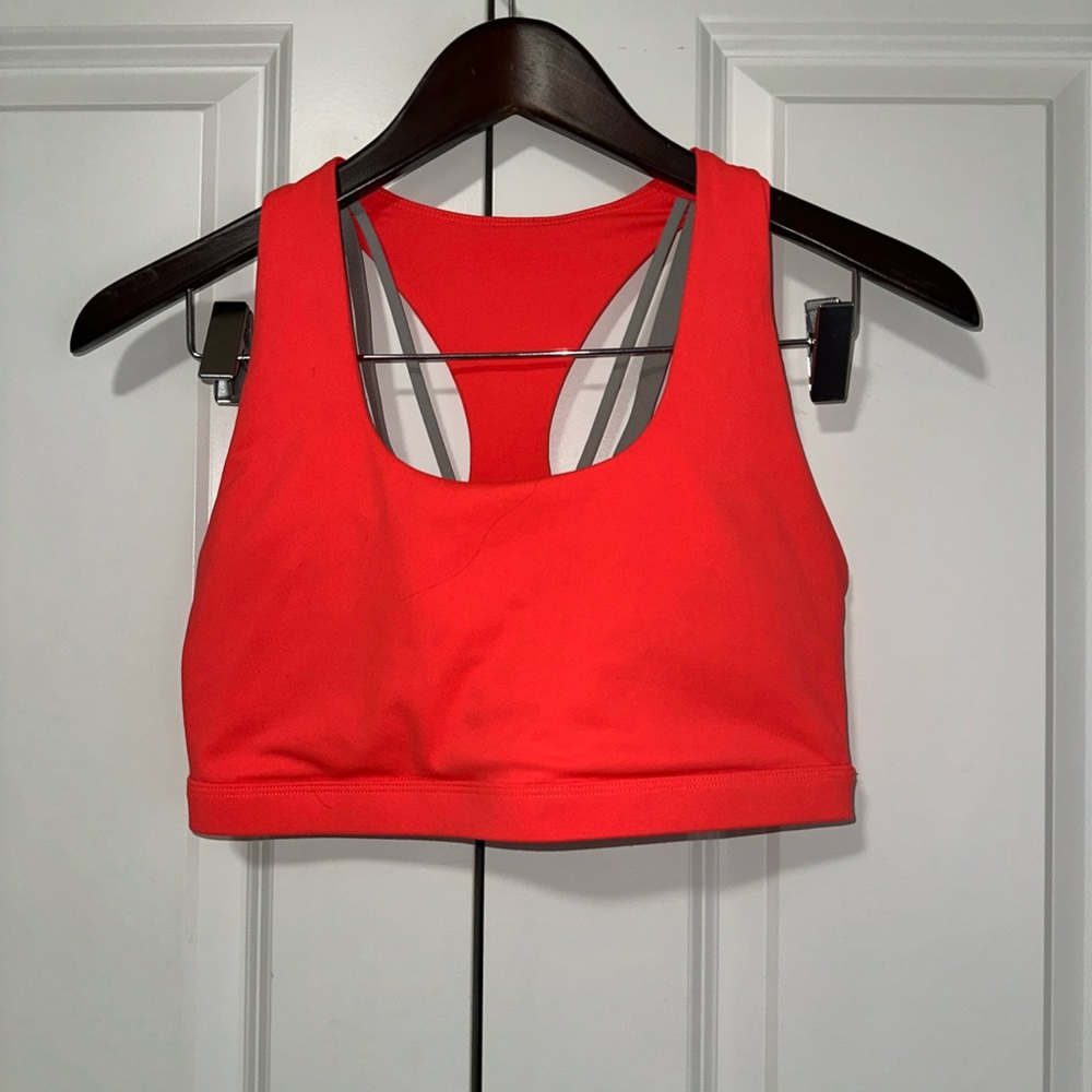 Fabletics Boost Medium Impact Sports Bra L